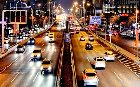 汽車(chē)摩托車(chē)